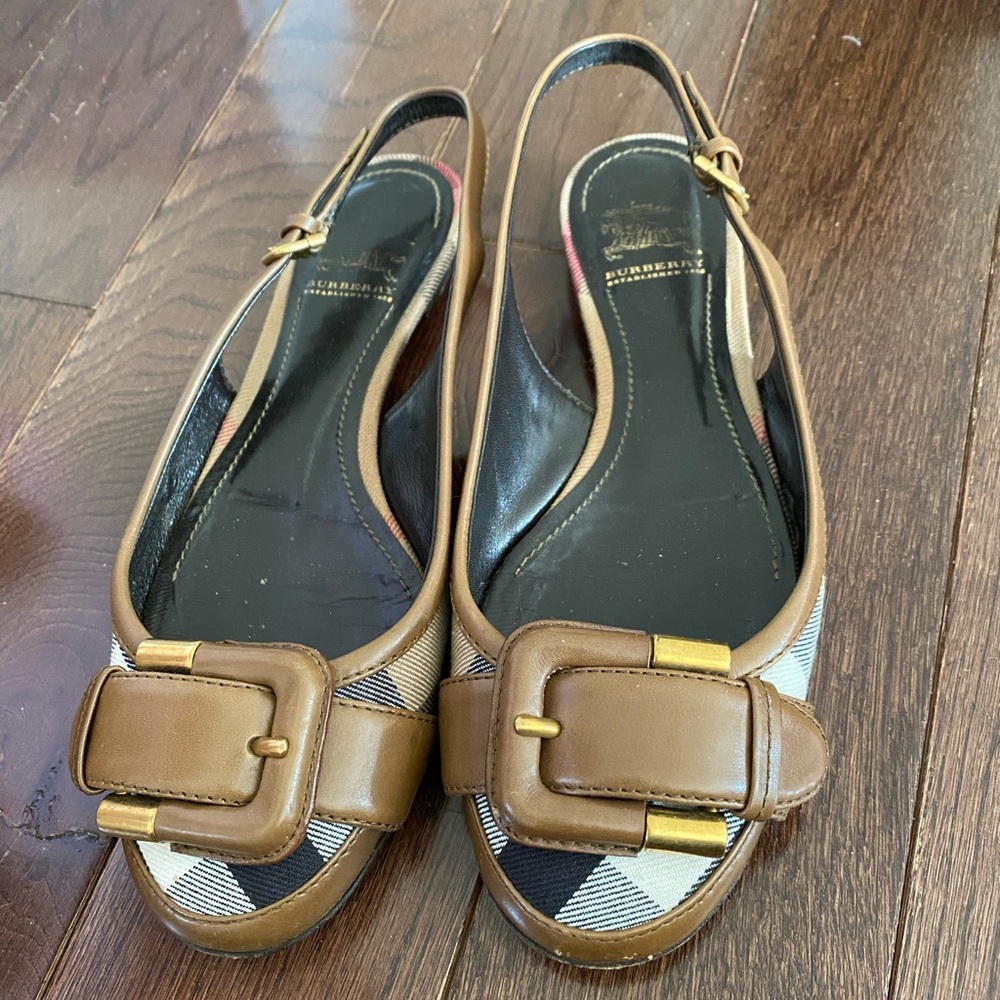 Burberry slingback flats
